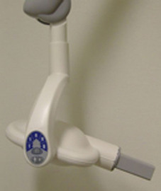 Röntgenapparat för att ta bilder i munnen.